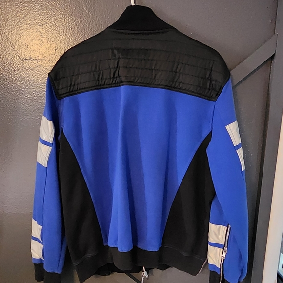 Jacket - Picture 3 of 4